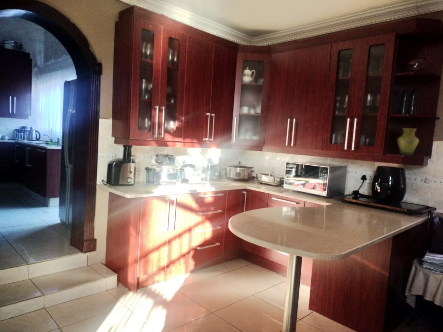 5 Bedroom Property for Sale in Universitas Free State